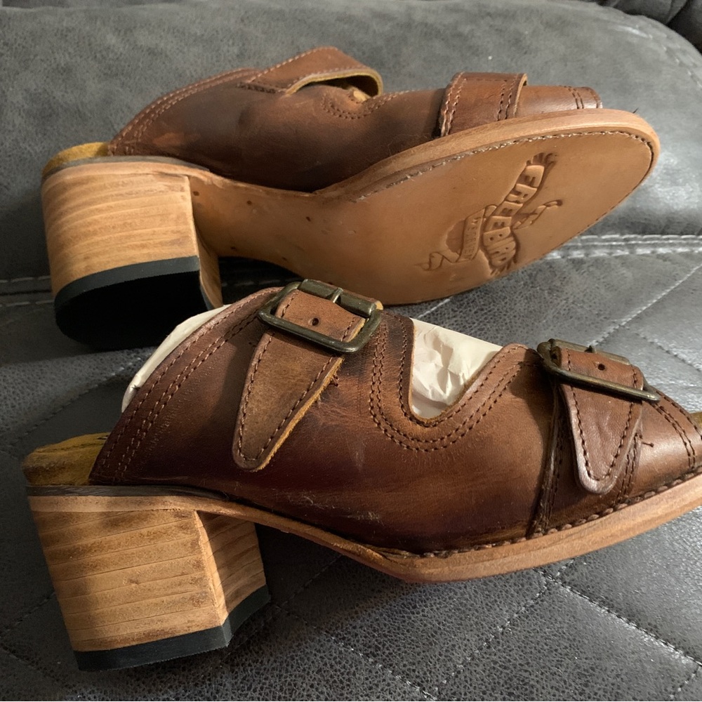 Free Bird Leather Shoes size 6
